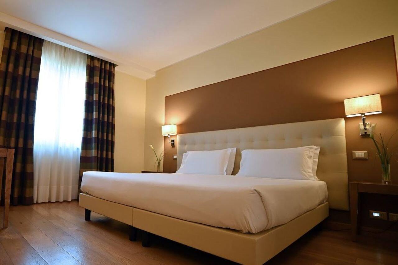Hotel Western Grand Guinigi 4*