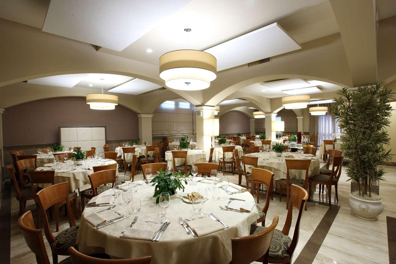 Hotel Western Grand Guinigi 4*